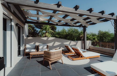 Sainte-Maxime - Saint-Tropez Villa | Villa 'Azur' with Sea View, Wi-Fi and Air Conditioning