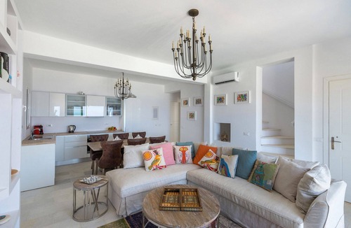Ermoupoli Villa | Villa Baby Blue by Fantasia Villas