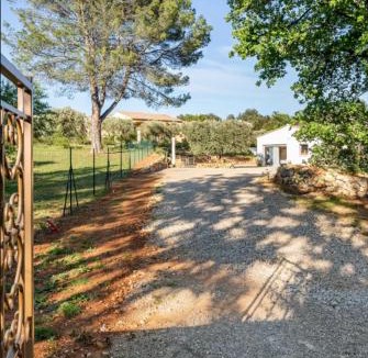 Draguignan House | Villa Blanche - Suite en Provence