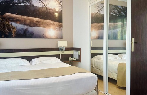 Greoux-les-Bains Hotel | Villa Borghese, The Originals Relais