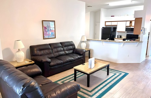 Chatham Park House | Villa Brittany | Private Pool Close to Disney
