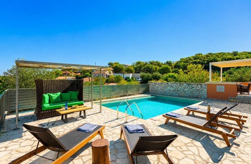 Mesovounia Villa | Villa Canova - Three Bedroom Villa, Sleeps 6