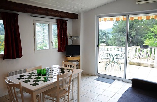 Fontaine-de-Vaucluse Cottage | VILLA CHANTE COUCOU GITE VERT