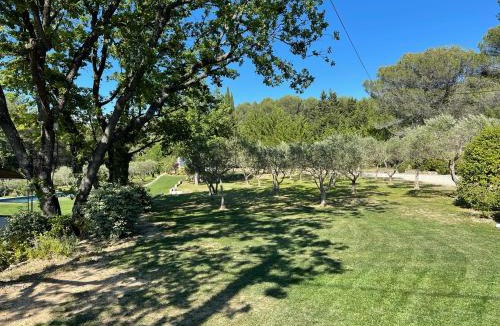 Rognes Villa | Villa Cireline en Provence, Rognes, La Fontaine du Roy