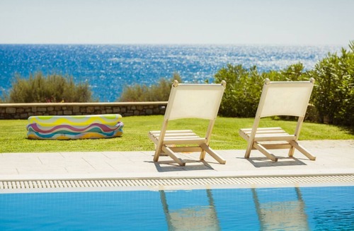 Lahania Villa | Villa Cobalt Blue - Three Bedroom Villa, Sleeps 7