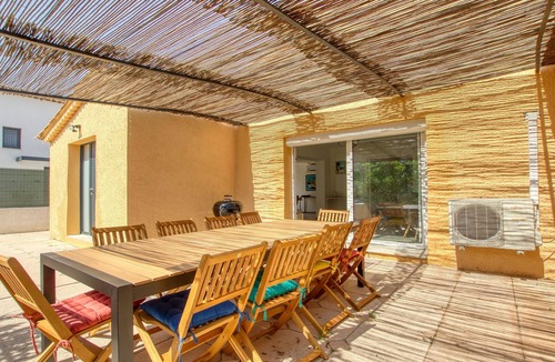 Six-Fours-les-Plages House | Villa Coquelicot - Maison climatisée avec piscine