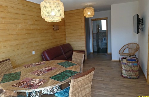 Lamalou-les-Bains House | Villa Creole Lamalou: F3 large terraces south view calm apartment Vanille