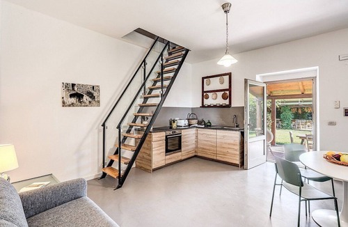 Capaccio-Paestum Villa | Villa dei Sorbi: A characteristic and welcoming three-story age-old farm house located on a hillside, facing the sea, with Free WI-FI.