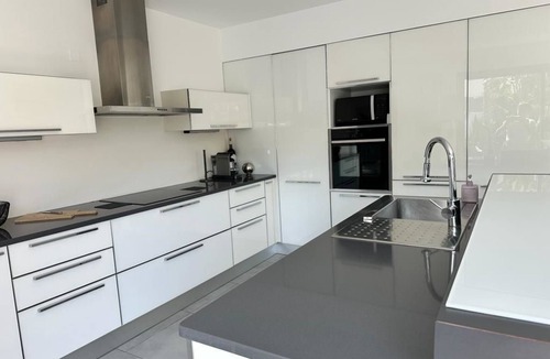 Saint-Cyr-sur-Mer House | Villa Design Piscine All comforts 5 minutes walk from the beach.