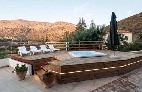 Fodele Villa | Villa 'Dirui' with Sea View, Wi-Fi and Air Conditioning
