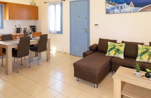 Kamari House | Villa Divina Private Traditional House