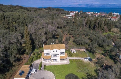 Kavos Villa | Villa Elegio - Four Bedroom Villa, Sleeps 13