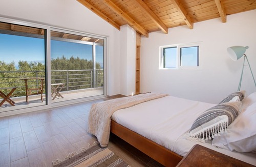 Elation Cottage | Villa Fioro - 2 Bedroom House