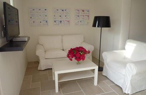 Montbrun-les-Bains Apartment | Villa Fleury Studio