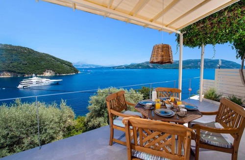 Nidri Villa | Villa Floisvos Desimi by Villa Plus