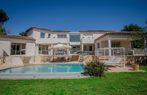 Sainte-Maxime - Saint-Tropez Villa | 🌴Villa Golfe St-Tropez - Pool Jacuzzi 200m beach