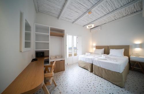 Firostefani Apartment | Villa Ilias