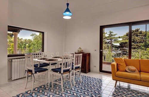Anacapri Villa | Villa in Anacapri with 3 bedrooms sleeps 5
