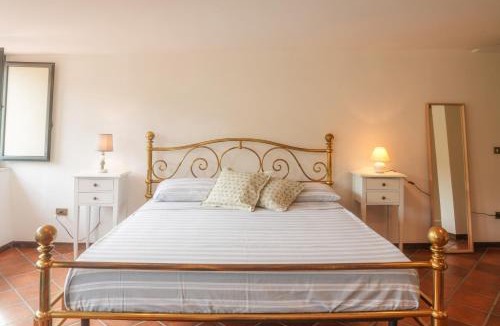 San Mango sul Calore Villa | Villa in Vigna Apartments