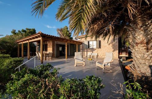 Iria Villa | Villa Isabelle on the beach