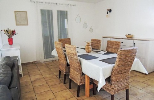 Mazan Villa | Villa Kasara by Interhome