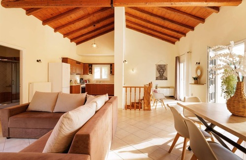 Doukades Villa | Villa Koumquat by Villa Plus