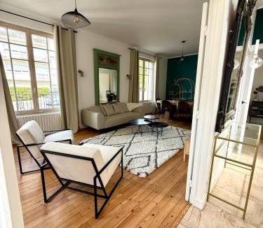 La Celle-sous-Gouzon Villa | Villa l'Écrin - Piscine privée