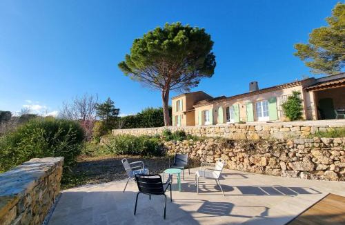 Tourtour Villa | Villa "L'élégante" avec vue imprenable