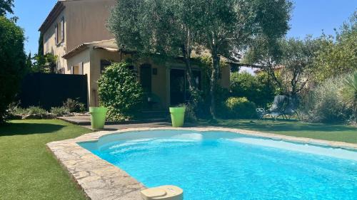 Saint-Paul-en-Foret Villa | Villa Les Oliviers