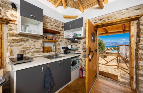 Petalidi Villa | Villa Liana - One Bedroom Villa, Sleeps 2
