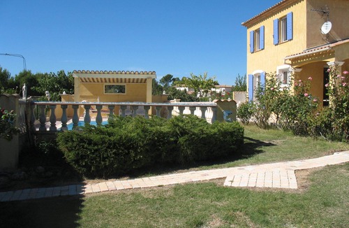 Flayosc Villa | Villa located 35mn from the sea(Fréjus,Ste Maxime) gorges du Verdon(lac SteCroix)