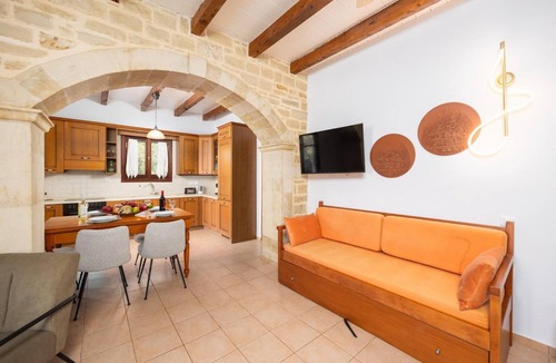 Atsipópoulon Villa | Villa Lotus - Three Bedroom Villa, Sleeps 6