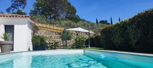 Lorgues Apartment | Villa Maya Blanca entre côte d́́́ Azur et gorges du Verdon et recharge voiture électrique