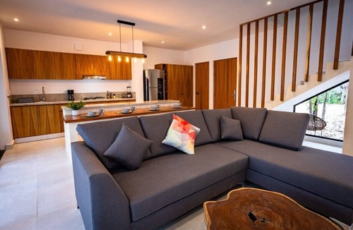 Buenavista Villa | Villa Mayapan Pool, AC, Beach club by Aqua Viva
