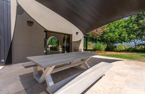 Trans-en-Provence Villa | Villa Nandina, a Hidden Gem Surrounded by Nature, Close to Sports and Cultural Activities