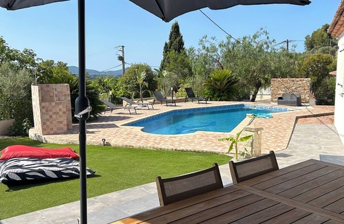 Cuers Villa | Villa of even foot 140m2 on 2000m2 of ground with swimming pool