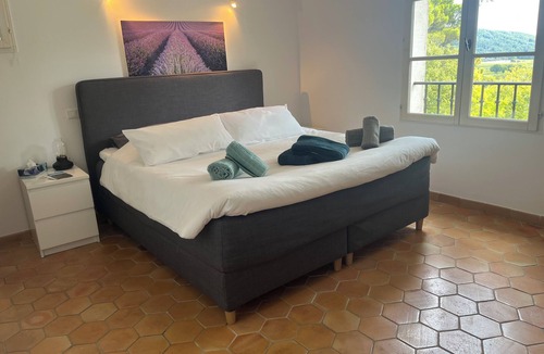 Figanieres Bed & Breakfast | Villa Oriel Naturiste
