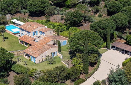 La Croix-Valmer Villa | Villa provençale sea view Gigaro