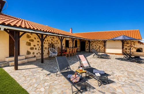 Pikris Villa | Villa Roupes Stone - Three Bedroom Villa, Sleeps 8
