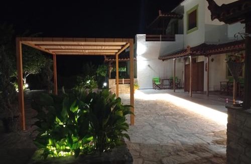 Alikias Apartment | Villa Sandra