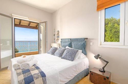 Agios Spyridon Corfu Villa | Villa Seawave by Villa Plus