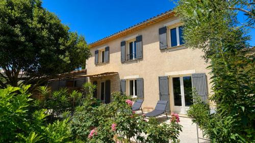 Crestet House | Villa spacieuse avec terrasse et vue Mont Ventoux