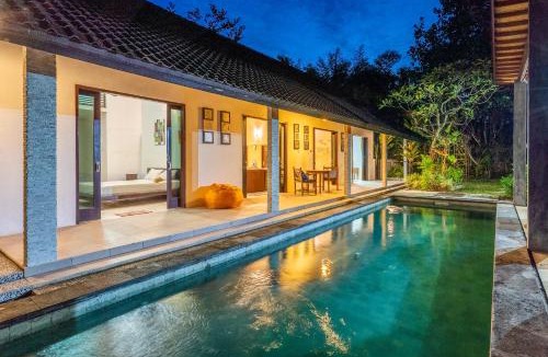 Sengkidu Villa | VILLA Surya 3 rooms , waterpool, near the ocean