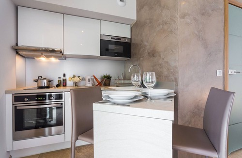 Villeneuve-Loubet Apartment | Villa Velvet