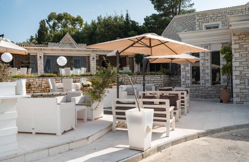 Agios Spyridon Corfu Villa | Villa Venus - Swimming Pool