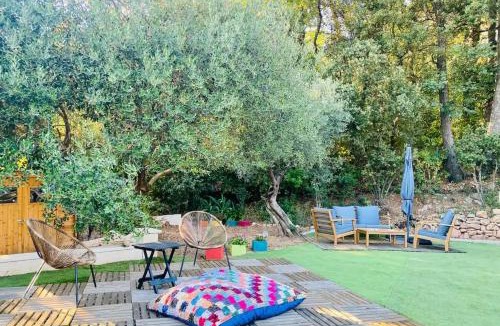 La Motte Villa | Villa Verdoyante Charme provençal jardin arboré et piscine à La Motte