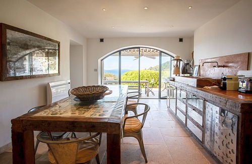 Cavalaire-sur-Mer Villa | Villa "Vue sur les Iles d'Or" with Sea View, Private Pool & Wi-Fi