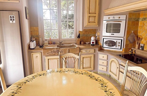 Caumont-sur-Durance House | Villa with pool in Provence - near Isle-sur-la-Sorgue, Avignon and Gordes