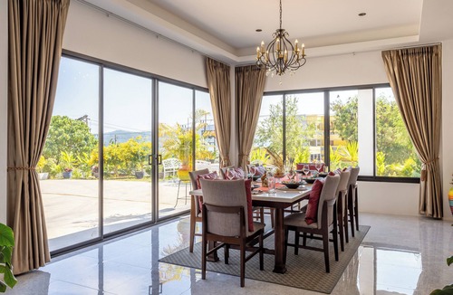 Wichit Villa | Villa with Jacuzzi &Stunning Seaview V30