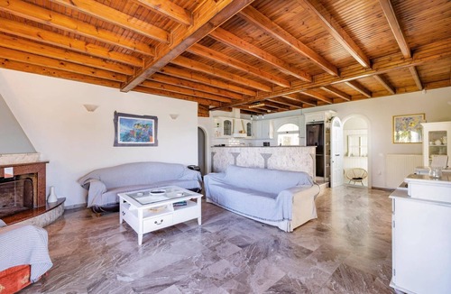 Termenades Villa | Villa Yialos by Villa Plus